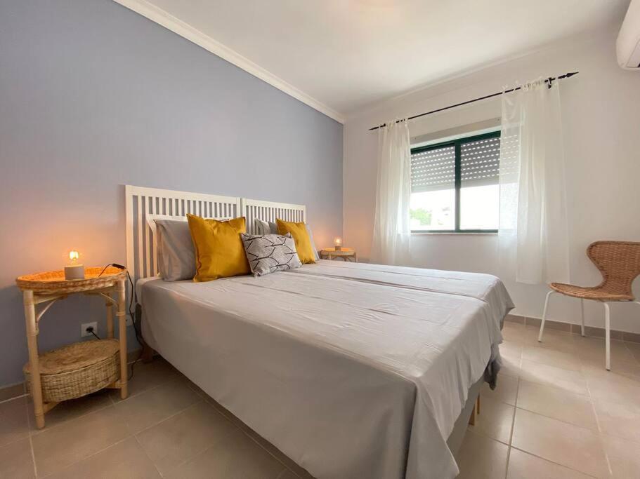 Apartamento Amparo-T2 C/Piscina Carvoeiro  Bagian luar foto