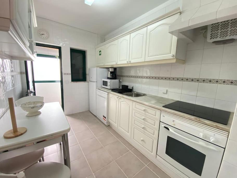 Apartamento Amparo-T2 C/Piscina Carvoeiro  Bagian luar foto
