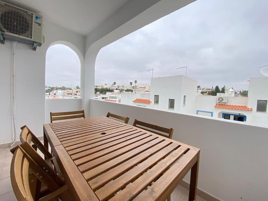 Apartamento Amparo-T2 C/Piscina Carvoeiro  Bagian luar foto